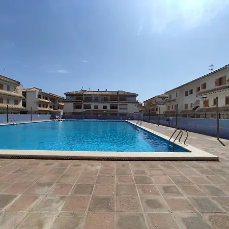 Comodo A 300 Metros De La Playa