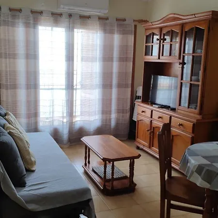Comodo A 300 Metros De La Playa *
