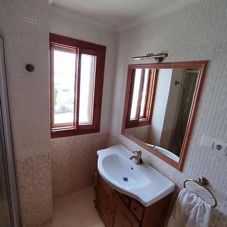 Comodo A 300 Metros De La Playa Apartment *